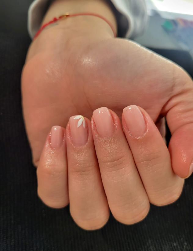 manicura semipermanente